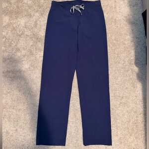 Figs Women's Straight-Leg Scrub Pants in Navy